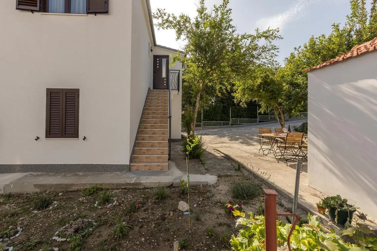 Apartment Lamaro Kastela